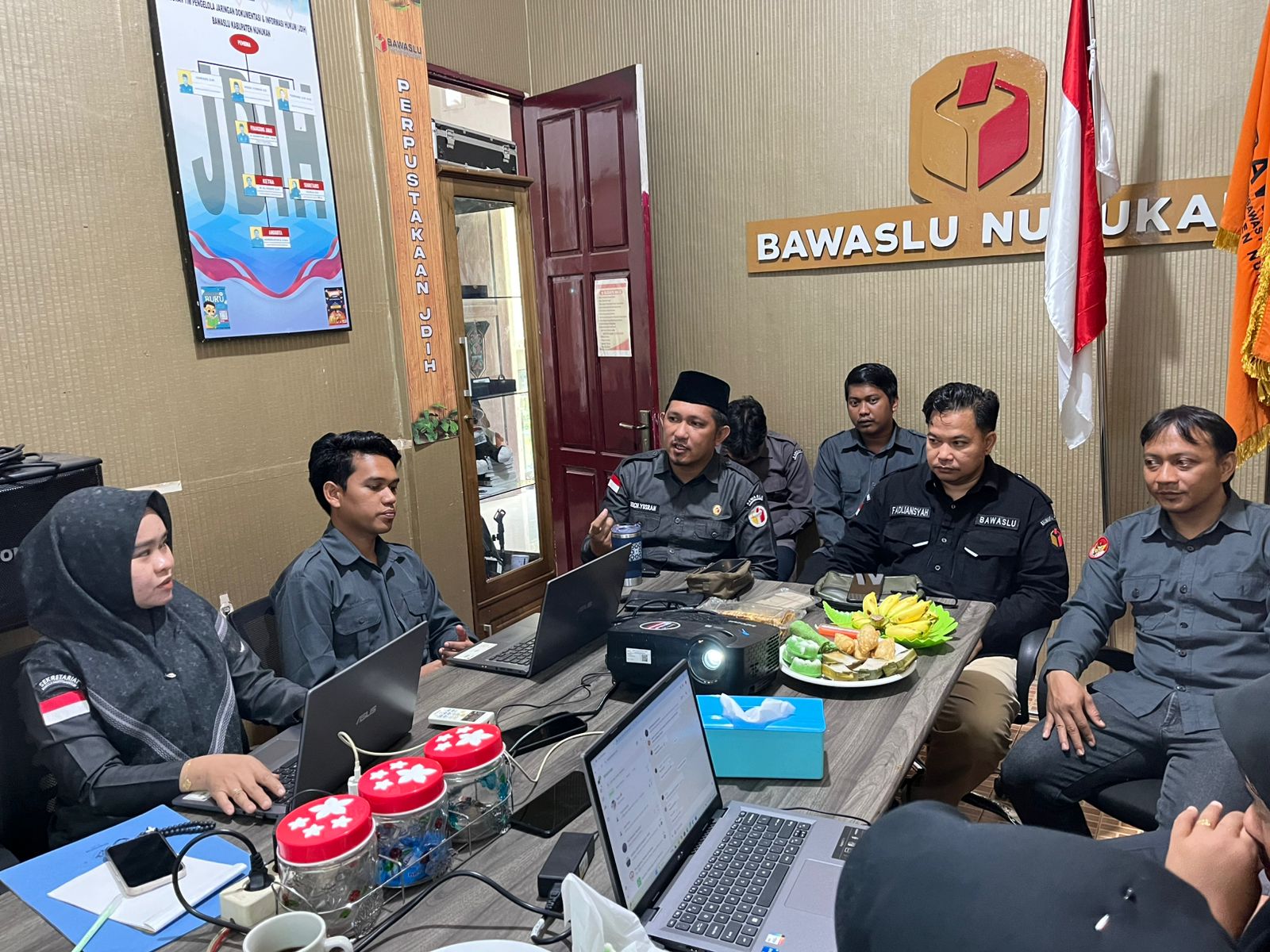 Pembinaan Staf